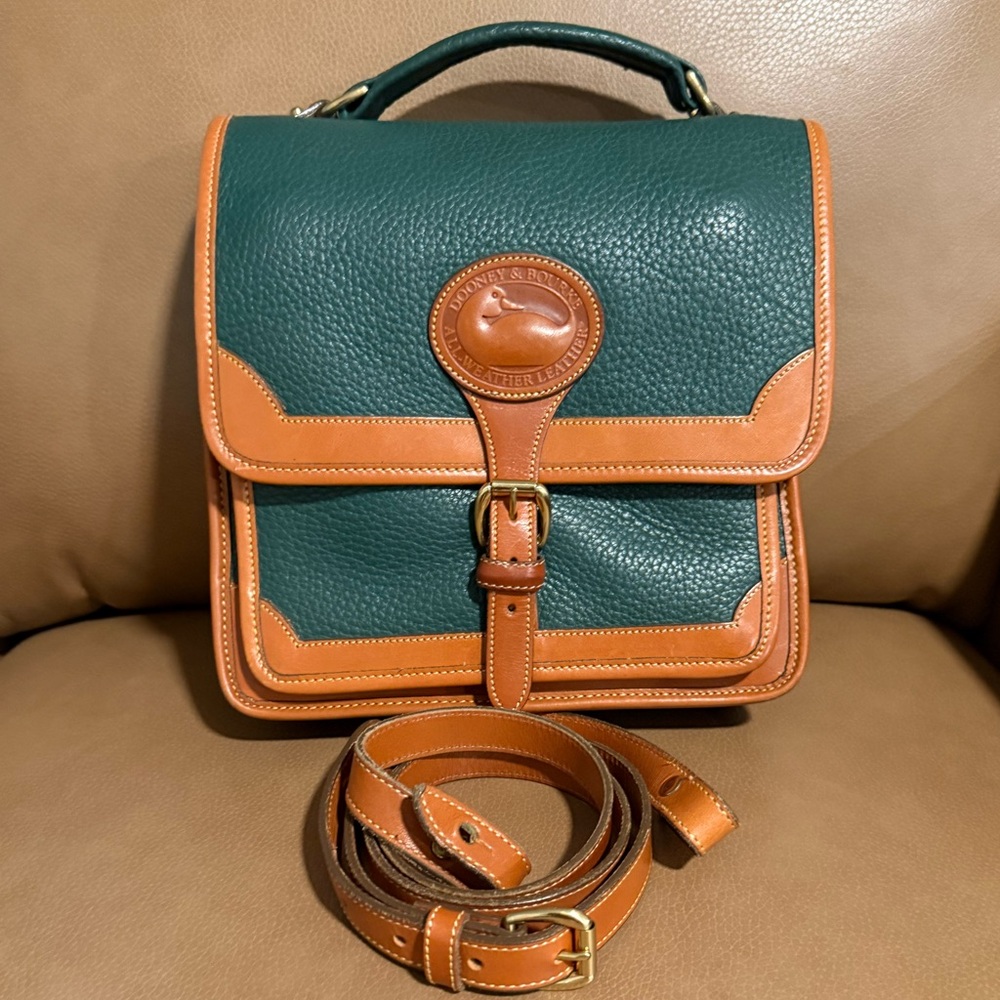 Vintage Dooney & Bourke Surrey Carrier R120